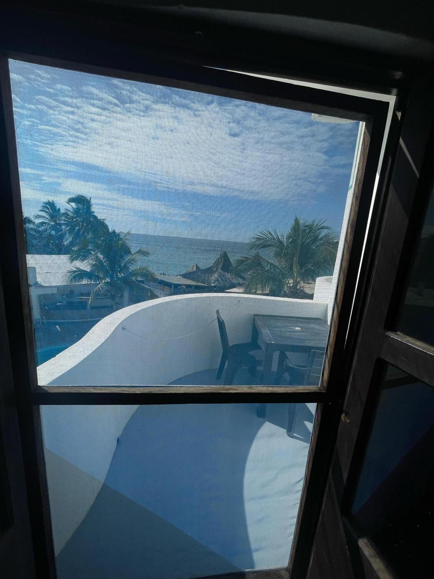 Loki Del Mar Hostel มันโกรา ภายนอก รูปภาพ