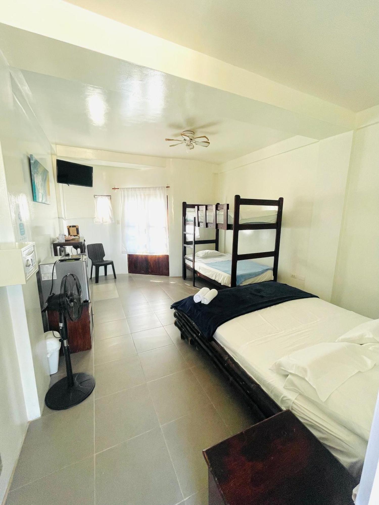 Loki Del Mar Hostel มันโกรา ภายนอก รูปภาพ
