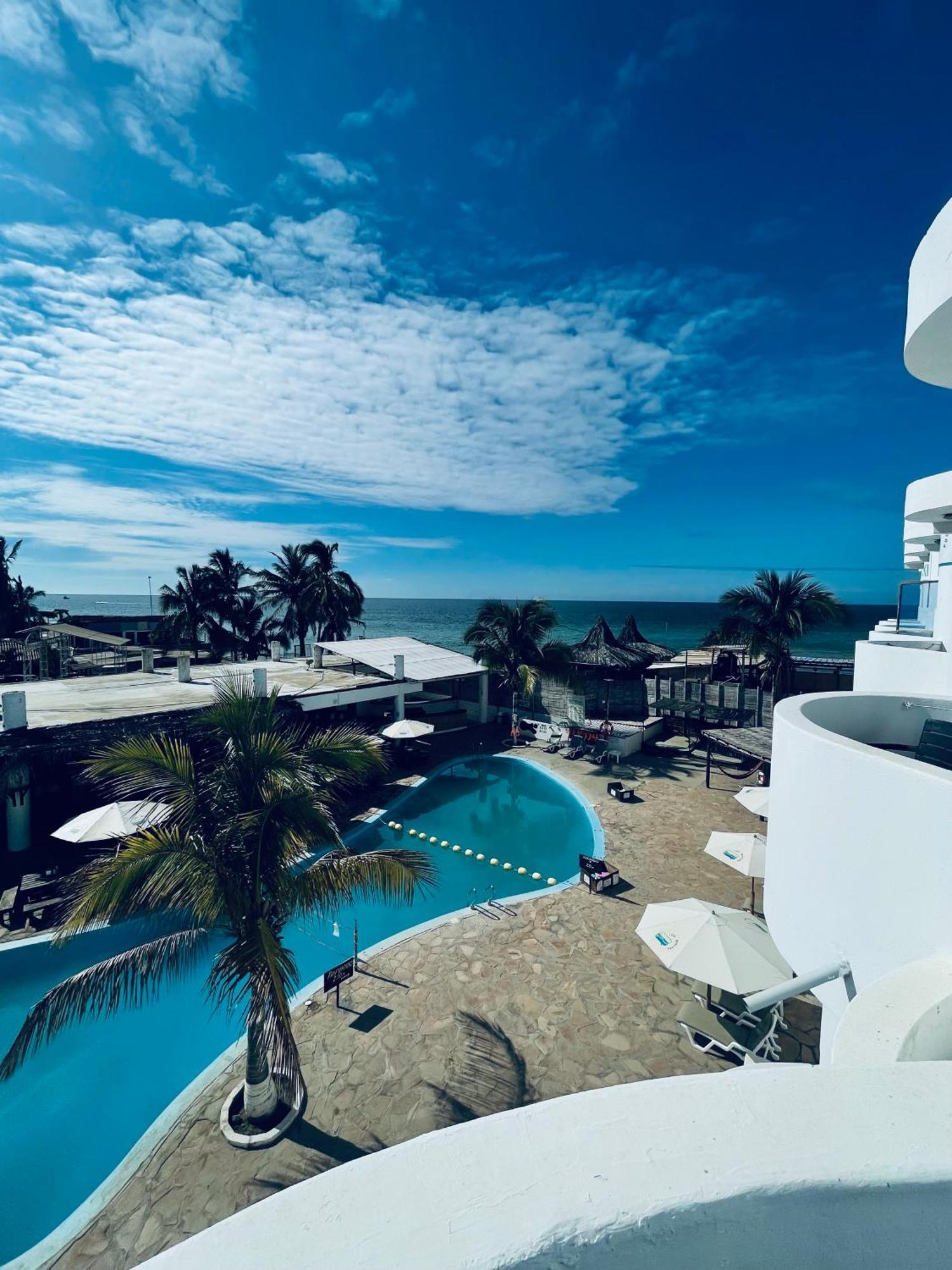 Loki Del Mar Hostel มันโกรา ภายนอก รูปภาพ