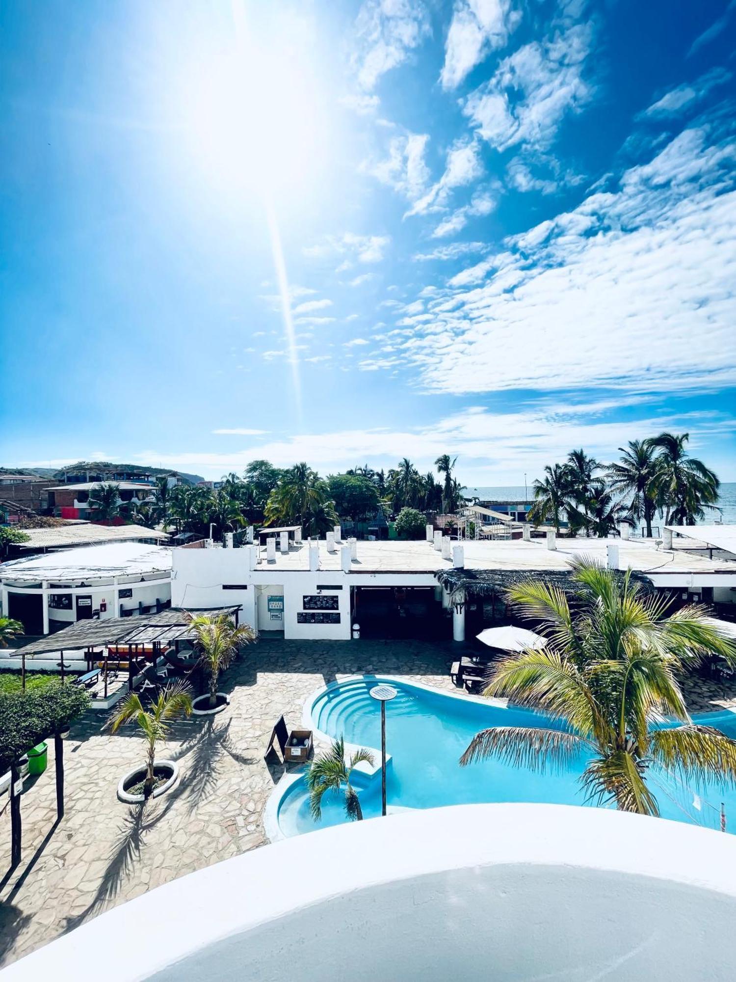Loki Del Mar Hostel มันโกรา ภายนอก รูปภาพ