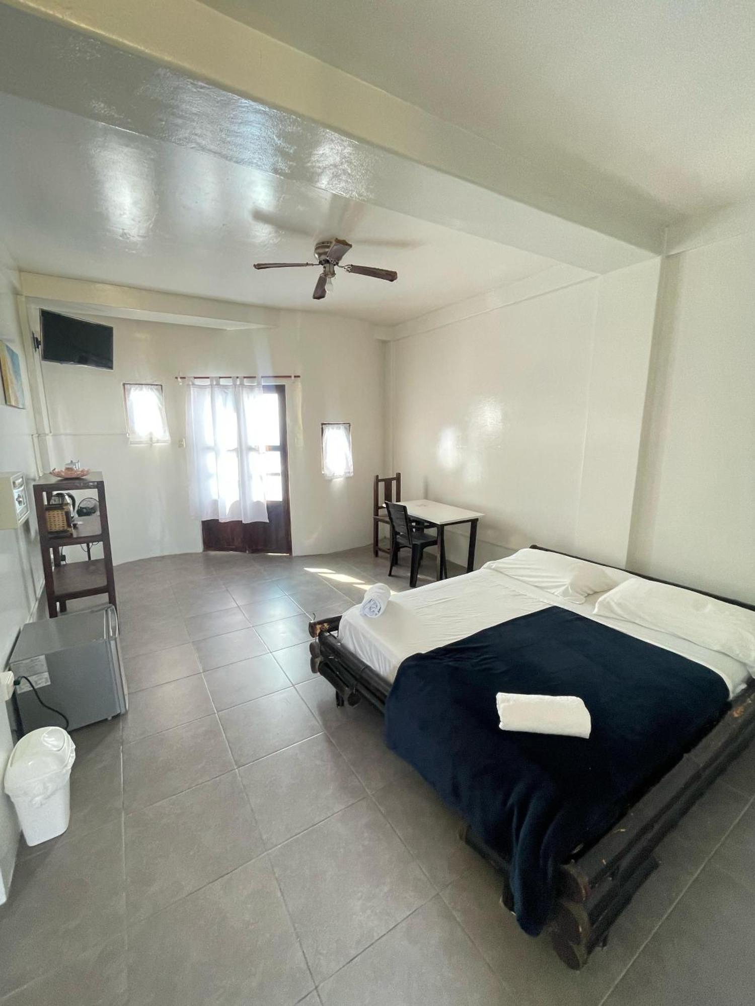 Loki Del Mar Hostel มันโกรา ภายนอก รูปภาพ